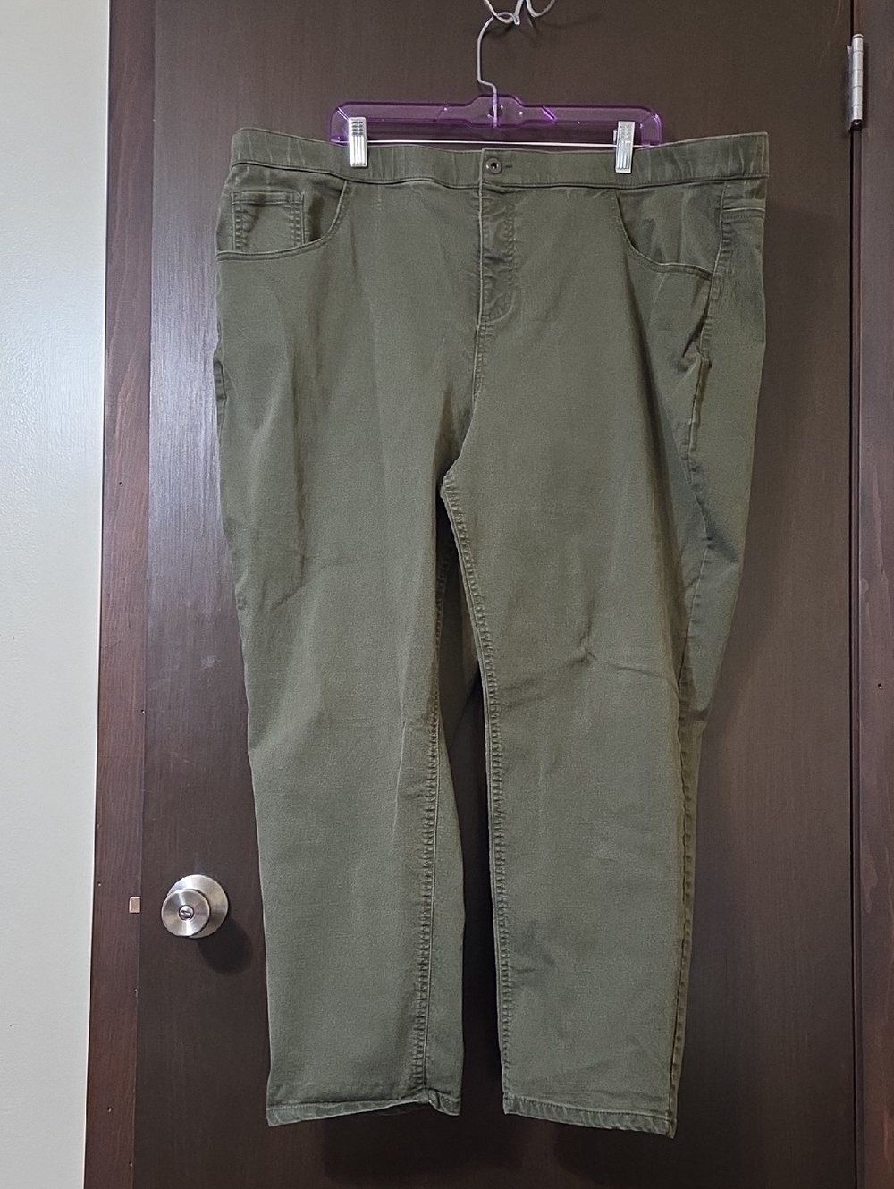 D & Co ladies jeans green 28W